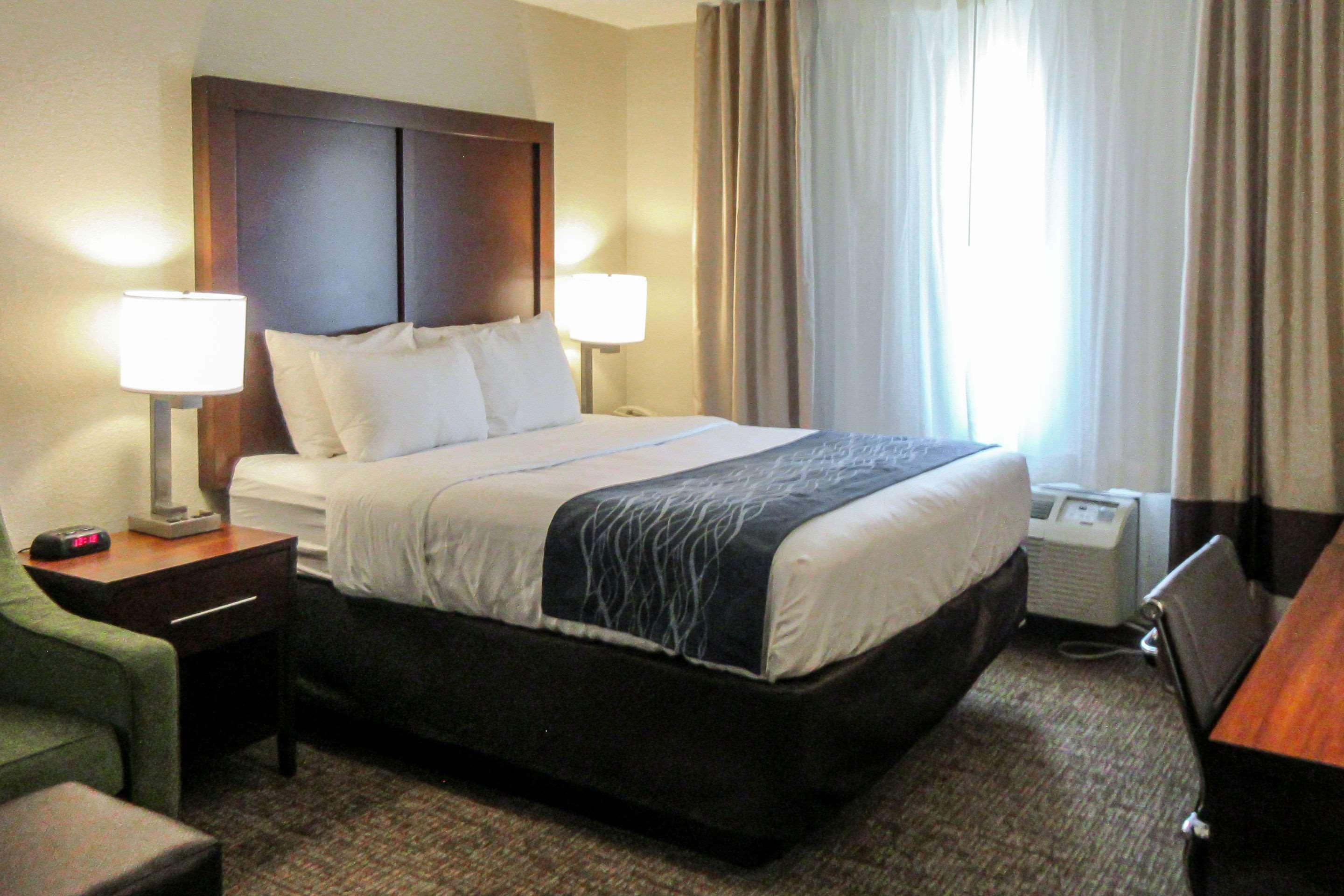 Comfort Inn & Suites Пуебло Екстер'єр фото