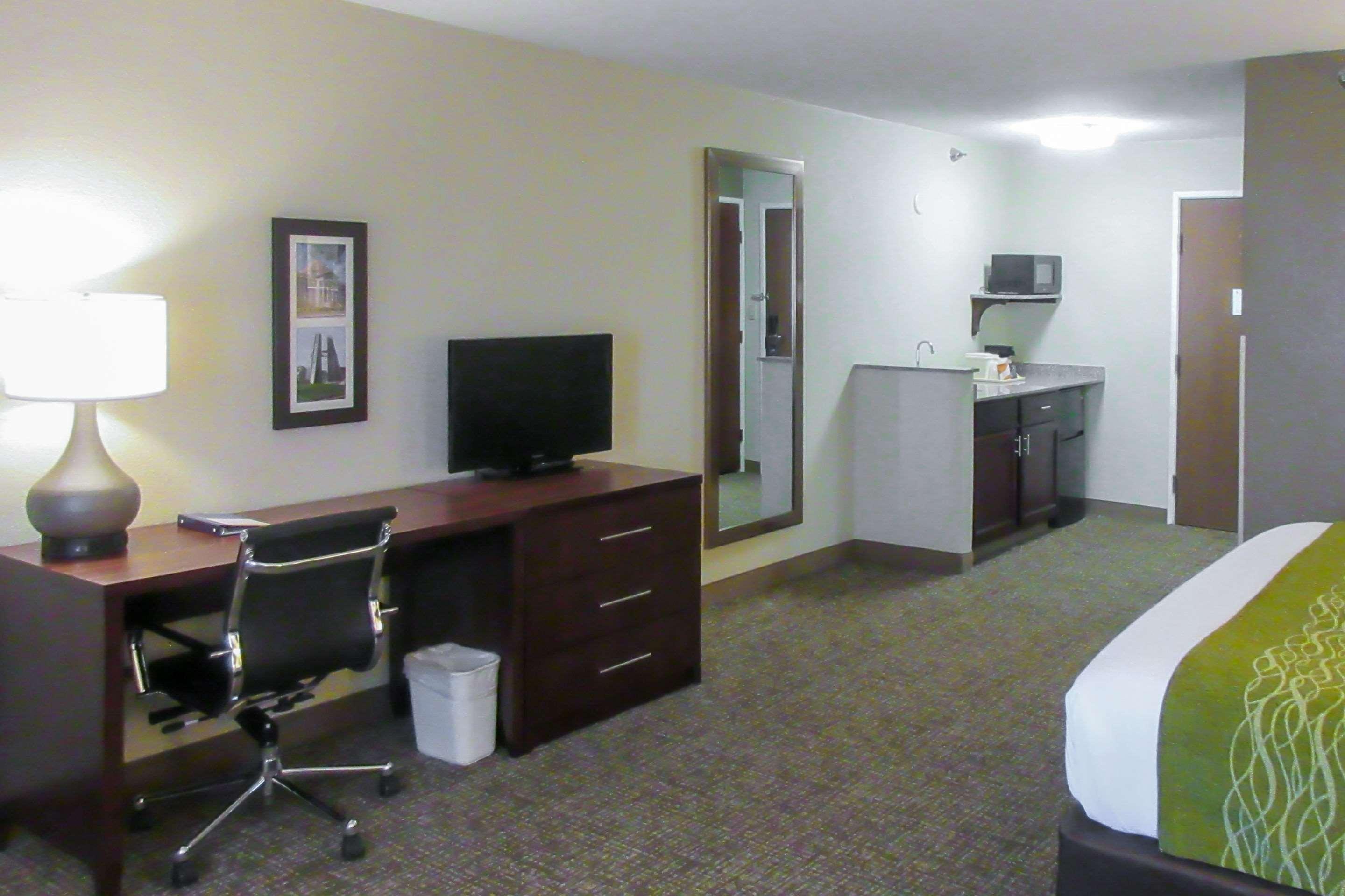 Comfort Inn & Suites Пуебло Екстер'єр фото