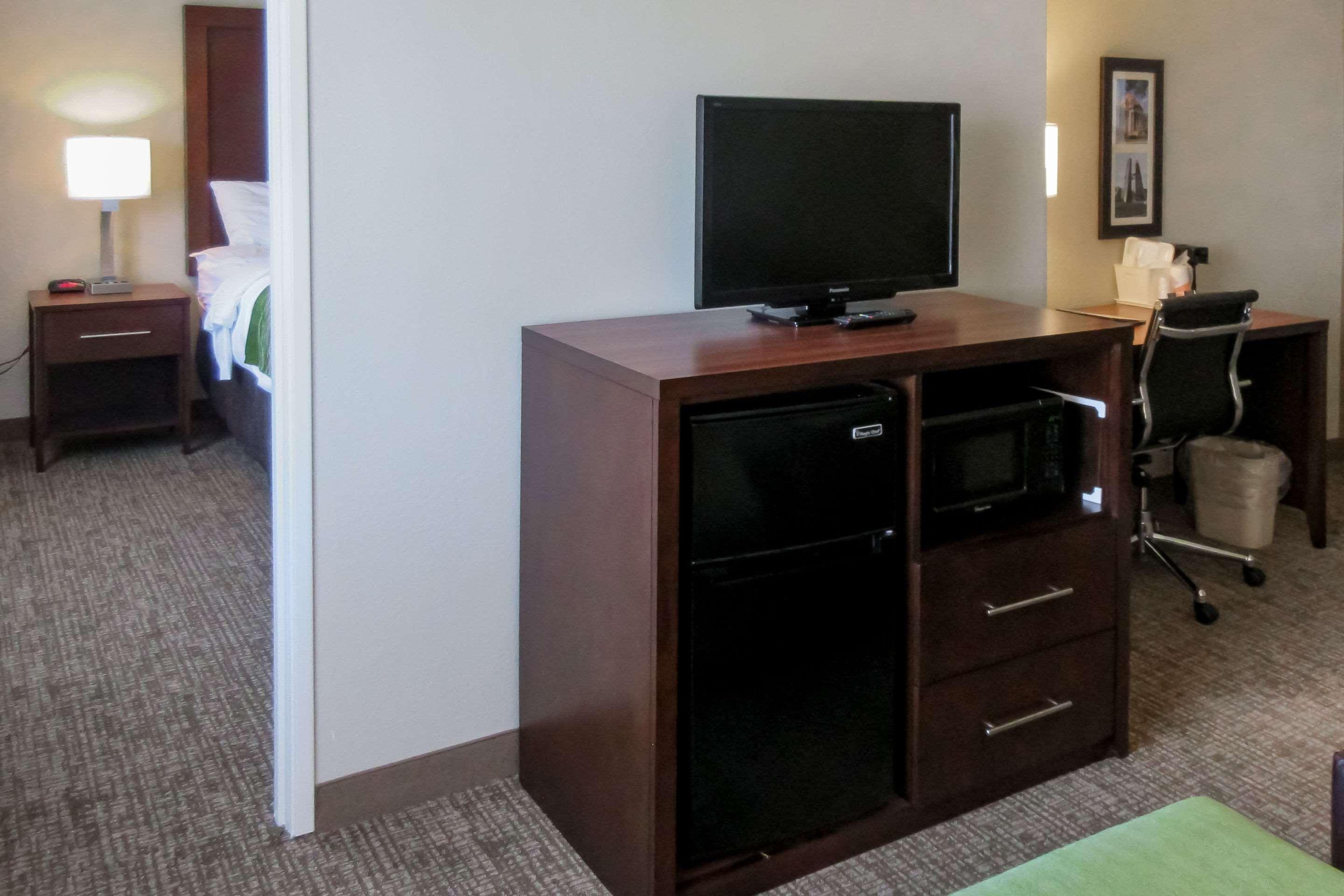 Comfort Inn & Suites Пуебло Екстер'єр фото